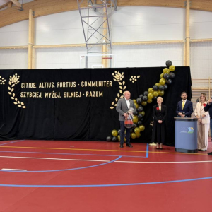 pokaż obrazek - Uroczyste otwarcie hali sportowej