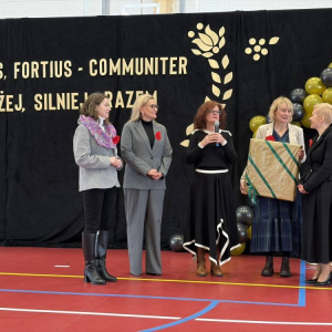 pokaż obrazek - Uroczyste otwarcie hali sportowej