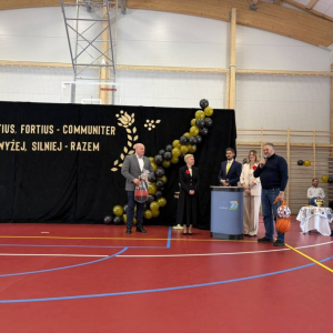 pokaż obrazek - Uroczyste otwarcie hali sportowej