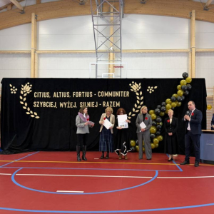 pokaż obrazek - Uroczyste otwarcie hali sportowej