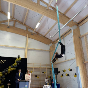 pokaż obrazek - Uroczyste otwarcie hali sportowej