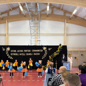 pokaż obrazek - Uroczyste otwarcie hali sportowej