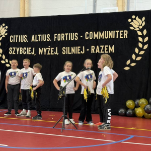 pokaż obrazek - Uroczyste otwarcie hali sportowej