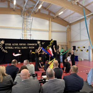 pokaż obrazek - Uroczyste otwarcie hali sportowej