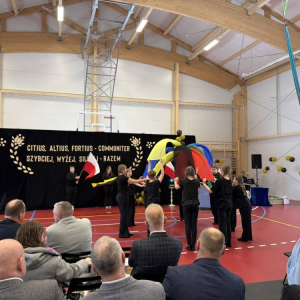 pokaż obrazek - Uroczyste otwarcie hali sportowej