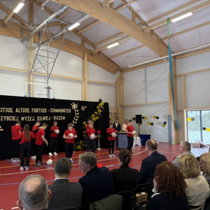 pokaż obrazek - Uroczyste otwarcie hali sportowej
