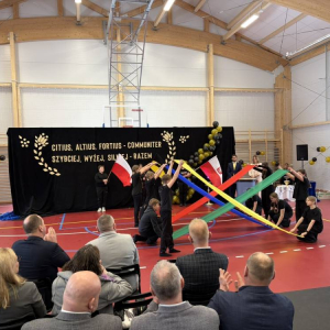 pokaż obrazek - Uroczyste otwarcie hali sportowej