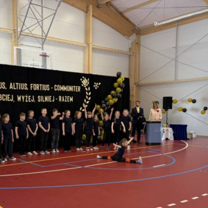 pokaż obrazek - Uroczyste otwarcie hali sportowej