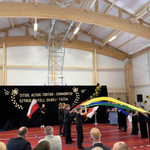 pokaż obrazek - Uroczyste otwarcie hali sportowej