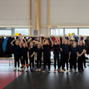 pokaż obrazek - Uroczyste otwarcie hali sportowej
