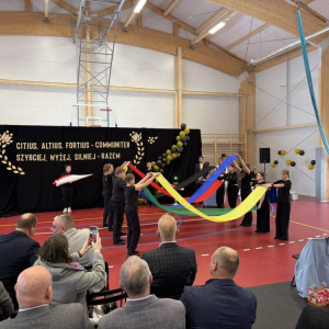 pokaż obrazek - Uroczyste otwarcie hali sportowej