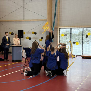 pokaż obrazek - Uroczyste otwarcie hali sportowej