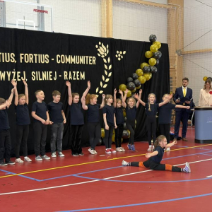 pokaż obrazek - Uroczyste otwarcie hali sportowej
