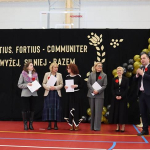 pokaż obrazek - Uroczyste otwarcie hali sportowej