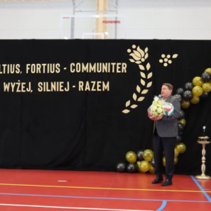 pokaż obrazek - Uroczyste otwarcie hali sportowej
