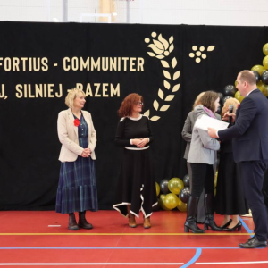 pokaż obrazek - Uroczyste otwarcie hali sportowej