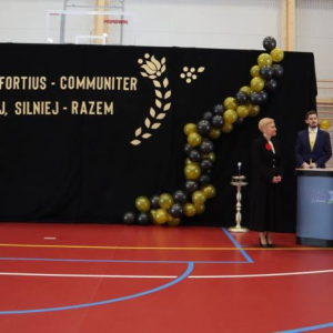 pokaż obrazek - Uroczyste otwarcie hali sportowej