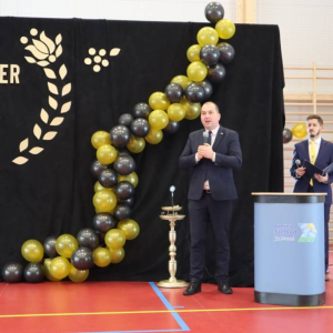 pokaż obrazek - Uroczyste otwarcie hali sportowej