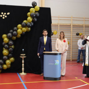 pokaż obrazek - Uroczyste otwarcie hali sportowej
