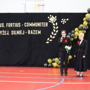 pokaż obrazek - Uroczyste otwarcie hali sportowej
