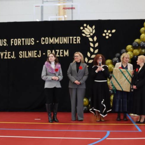 pokaż obrazek - Uroczyste otwarcie hali sportowej