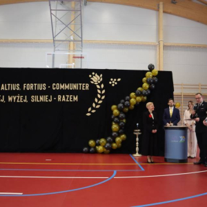pokaż obrazek - Uroczyste otwarcie hali sportowej