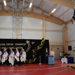 pokaż obrazek - Uroczyste otwarcie hali sportowej
