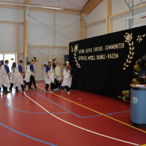 pokaż obrazek - Uroczyste otwarcie hali sportowej