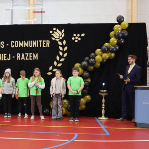 pokaż obrazek - Uroczyste otwarcie hali sportowej