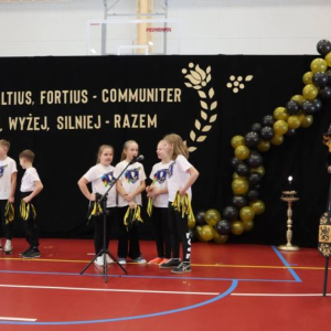 pokaż obrazek - Uroczyste otwarcie hali sportowej
