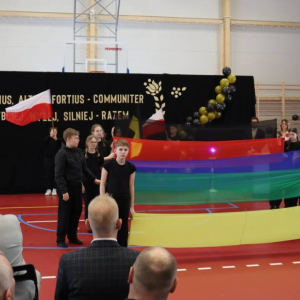 pokaż obrazek - Uroczyste otwarcie hali sportowej
