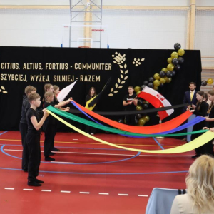 pokaż obrazek - Uroczyste otwarcie hali sportowej
