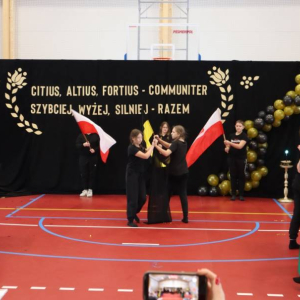 pokaż obrazek - Uroczyste otwarcie hali sportowej