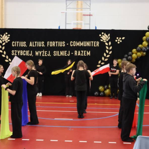 pokaż obrazek - Uroczyste otwarcie hali sportowej