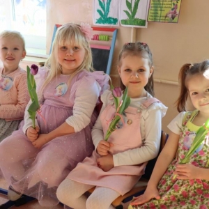 pokaż obrazek -  Dzień Kobiet w oddziale przedszkolnym