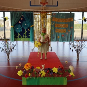 pokaż obrazek - Wiosenny pokaz mody