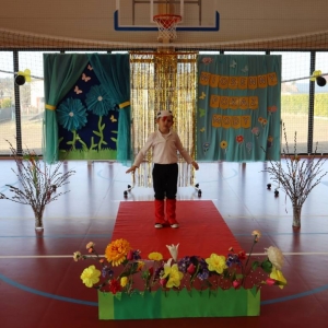 pokaż obrazek - Wiosenny pokaz mody