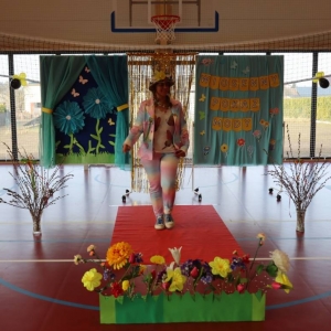 pokaż obrazek - Wiosenny pokaz mody