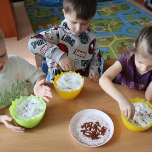 pokaż obrazek - Mali ogrodnicy