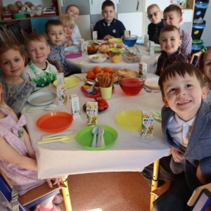 pokaż obrazek - Śniadanie wielkanocne w oddziale przedszkolnym 