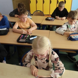 pokaż obrazek - Bociany – prace plastyczne naszych pierwszoklasistów