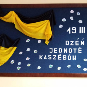 pokaż obrazek - Gazetka ścienna z okazji Dnia Jedności Kaszubów