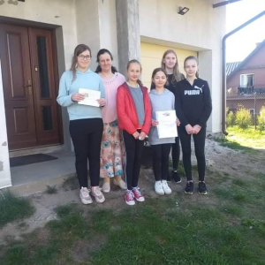 pokaż obrazek - Rozdawanie ulotek