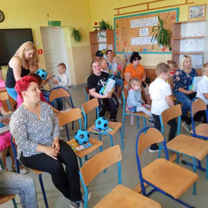 pokaż obrazek - Rodzice z dziećmi