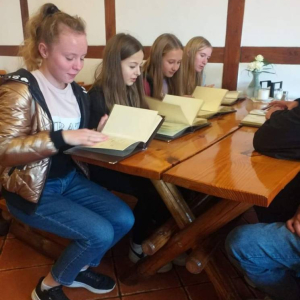 pokaż obrazek - W restauracji