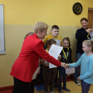 pokaż obrazek - Wręczenie dyplomów