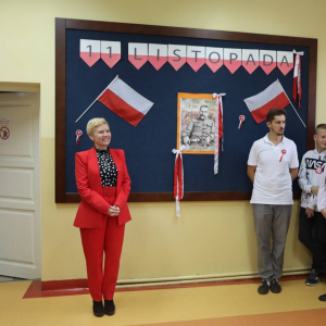 pokaż obrazek - Apel z okazji Święta Niepodległości