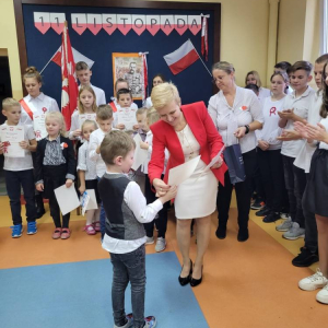 pokaż obrazek - Apel z okazji Święta Niepodległości