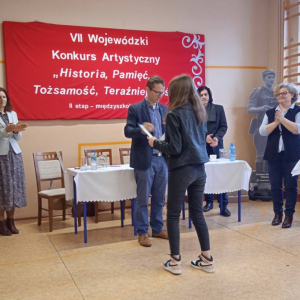 pokaż obrazek - Wręczenie dyplomów