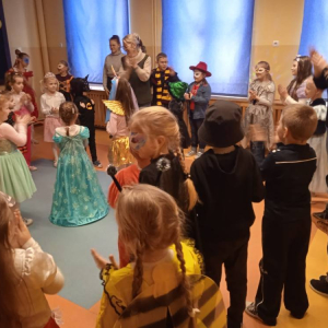 pokaż obrazek - Bal karnawałowy